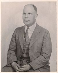 Professional photo of Edwin Hamilton sitting